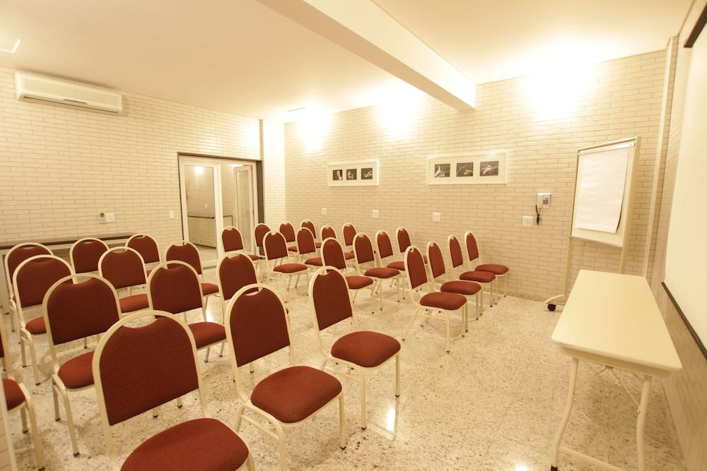 Hotel Confiance Batel Curitiba Buitenkant foto
