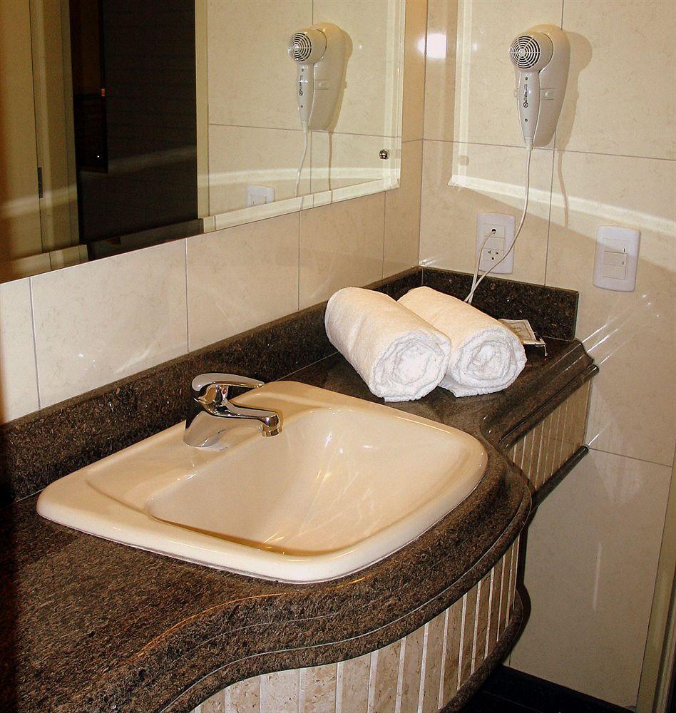 Hotel Confiance Batel Curitiba Buitenkant foto